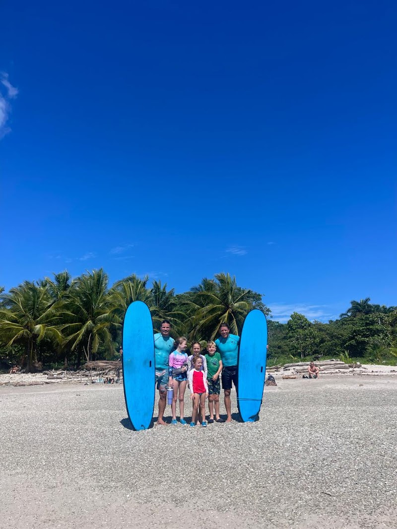 Tico brothers Surf School