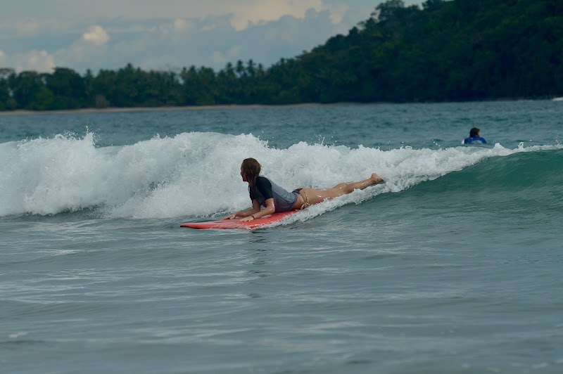 Da Hui Local Surf School
