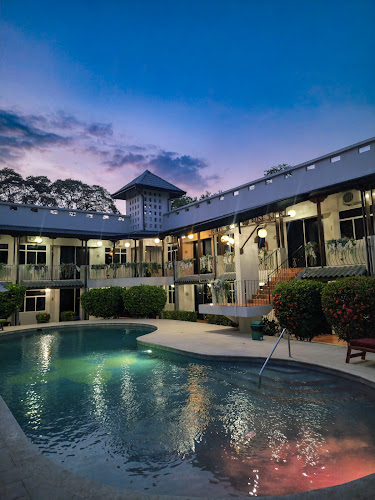 Parti Gras Hotel & Villas en Playa Potrero