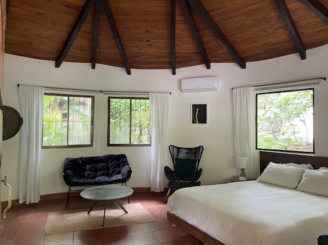 SoulShine Hotel