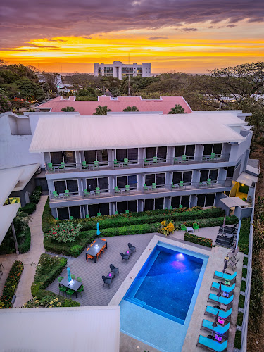 WET hotel