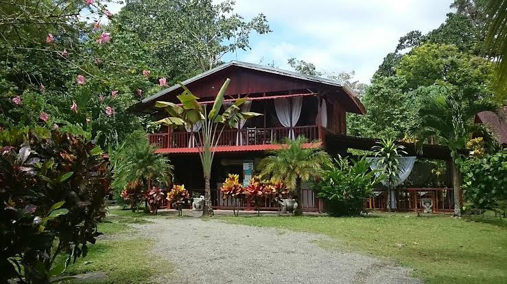 Cabinas Nirvana Ecolodge