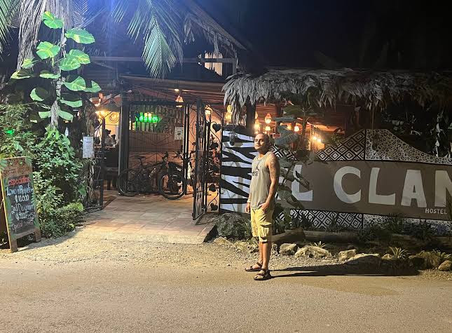 El Clan Hostel