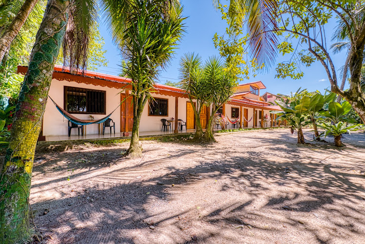 Yucca Beachfront Hotel