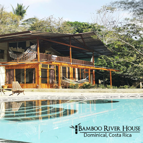 Bamboo River House Hotel