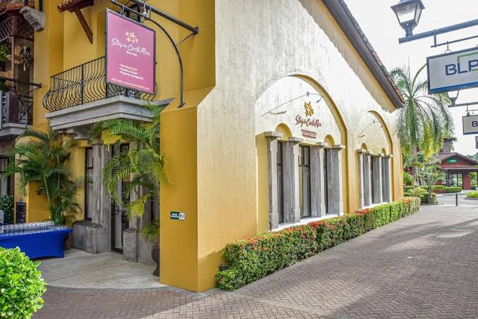 Bella Vista Condos