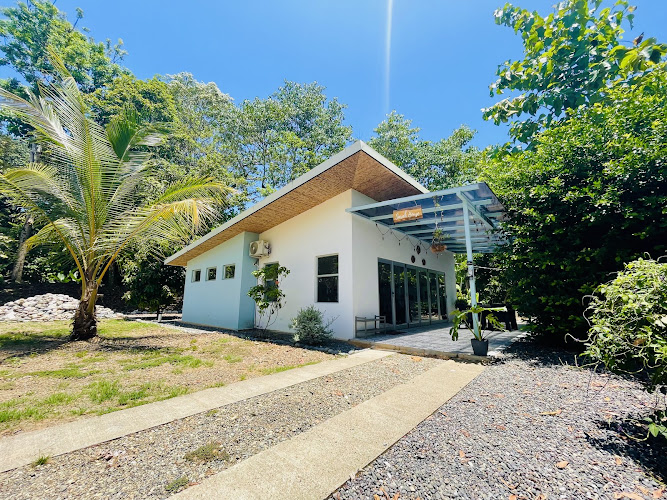 Birds of Paradise Lodge