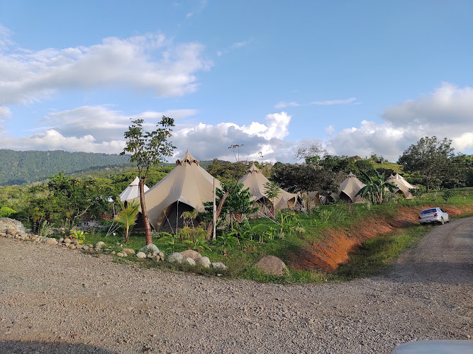 Holos Retreat Center