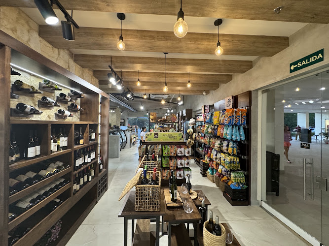 Britt Café & Bakery Flamingo