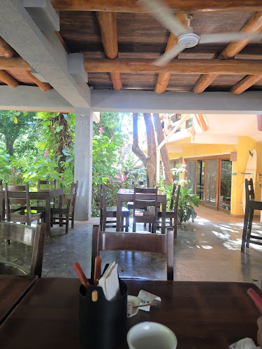 D Bistro Tamarindo