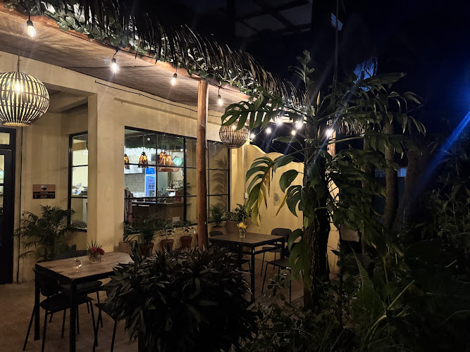 Elio's Tiki Room