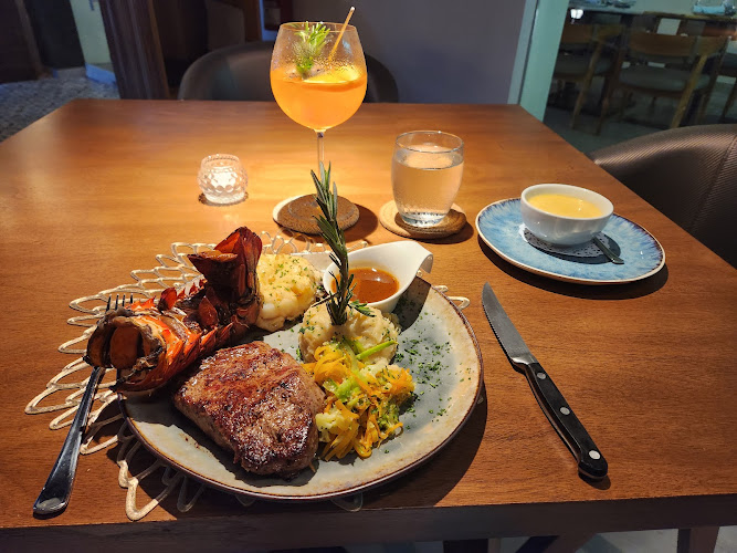 Hazel's Steak & Seafood