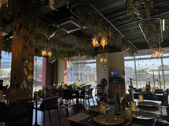 Naans & Curries • An Ethnic Indian Restaurant - Coco