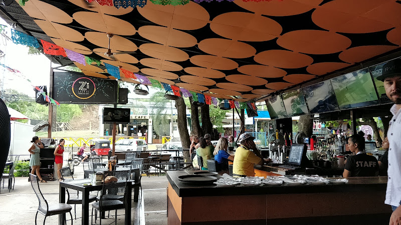 Zi Lounge