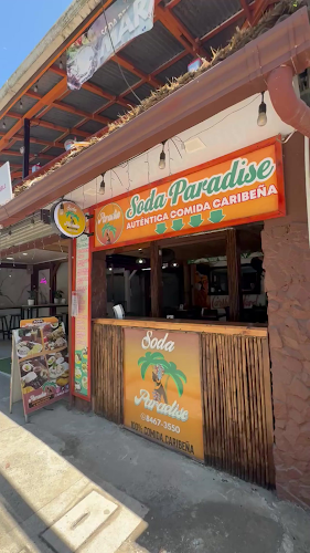 Paradise Comida Caribeña Puerto Viejo