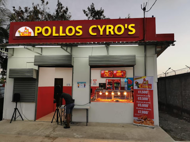Pollos Cyros Costa Rica Mogambos - San Juan