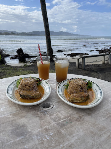 Roly Caribbean Food