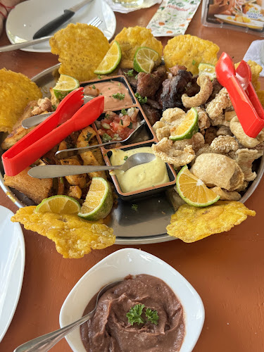 Bar y Restaurante Chicharronera El Cedro