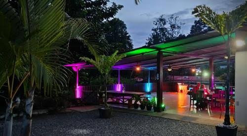 Cabinas y Restaurante Hidalgo's