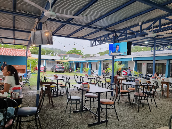 Cabinas y Restaurante Mata Limón (Cabinas Leda)