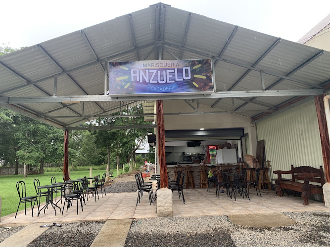 Marisquería y Cevichera El Anzuelo