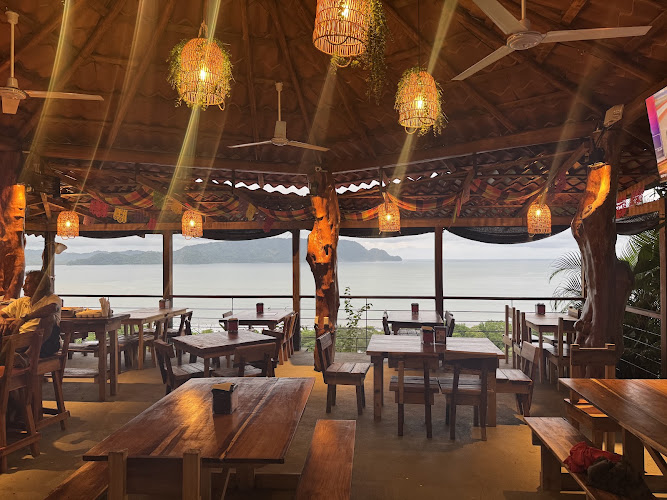 Pepez Seafood and Grill