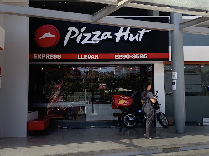 Pizza Hut Quepos