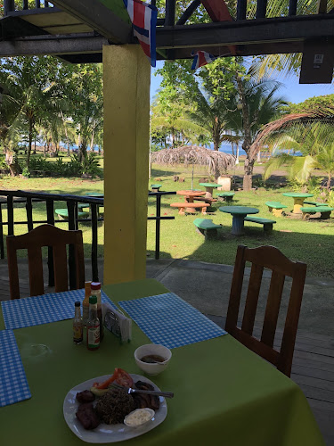 Restaurante y Cabinas El Coquito
