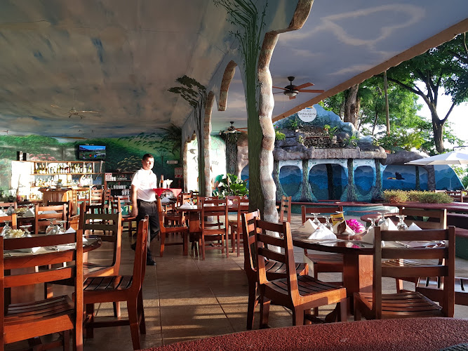 Tiko Restaurante Mirador - International and local cuisine, and delicious homemade ASIAN Food