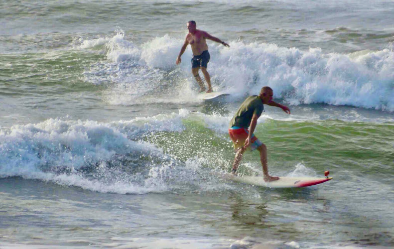 Bretts Boards Surf and Tours